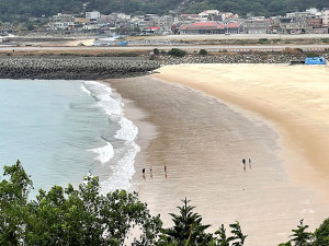 　沙灘魅力無法擋。（圖／文：陳鵬雄）