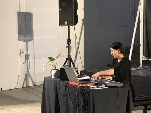 2022藝術游擊返場駐村,竹美館金玟儀《煙花‧迴聲》音樂展演15日舉行。(圖/文:馮紹夫)