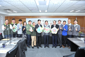 農水署、桃市府、連江縣政府三方合作,分享智慧農業推動成果,協助馬祖發展特色農業。(圖:產發處)