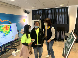 　中央氣象局主辦探索海上桃花源氣象奧秘活動，地方、學校共襄盛舉，探索大氣科學知識。（圖／文：馮紹夫）