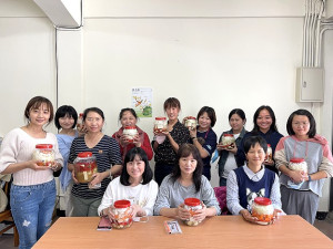 　馬媳會「漬青春」由四川媳婦指導傳統泡菜製作。（圖／文：陳鵬雄）