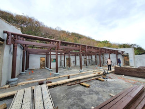 坂里「尚振大宅」重建工程展開木結構施工項目。(圖/文:陳鵬雄)