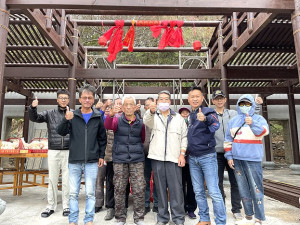 　產發處北竿大坂里計畫之一，王家「尚振大宅」修繕舉辦上梁儀式。（圖／文：陳鵬雄）