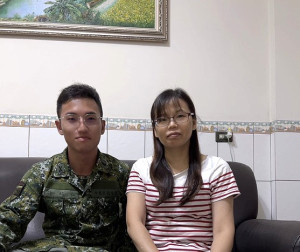 穿軍服讚！　馬防部防空連下士許銘仁