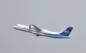 立榮與華信國內線營運主力機種為ATR72-600型飛機,目前兩家公司機隊總數達23架。(圖:摘自網路)