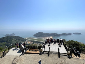 　登高望遠，非到不可。（圖與文：陳鵬雄）