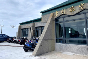 　頻繁起降。（圖與文：陳其敏）