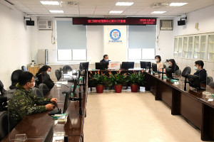 　疫情指揮中心12日召開第191次防疫會議，公布新增4名確診，案例分佈南竿鄉3例、東引鄉1例；已累計共3841位病患康復解隔。（圖／文：曹重偉）