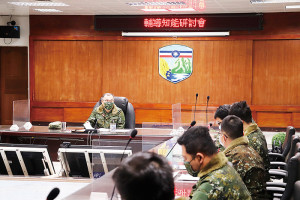 指揮官針對各項心輔工作實施指導。(圖:林家豪)