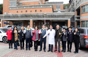 　因應小三通專案，中央流行疫情指揮中心指揮官王必勝抵馬關心，拜會縣長王忠銘及聽取縣立醫院說明防疫準備與醫療量能。（圖／文：曹重偉）