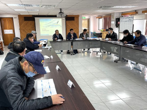 　民航局3日在北竿召開北竿機場禁限建劃設說明會，依預劃草案塘岐村及后澳村大部份區域都納入機場轉接面禁限建範圍。（圖／文：陳鵬雄）