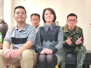 穿軍服讚！　馬防部反甲連／上兵陳則穎