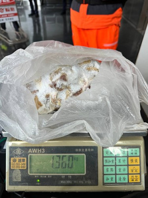 小三通入境攜帶違禁肉類開罰又一例,陳姓民眾攜帶1.36公斤豬肉遭罰20萬元。(圖:馬祖檢疫站)