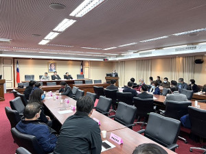馬祖網路斷訊全民炸鍋,縣長、立委、縣議會共同向中央單位、中華電信喊話,要求盡快恢復台馬通訊。(圖/文:馮紹夫)
