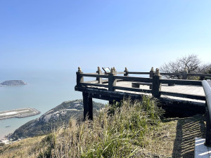 　北竿壁山觀景台是重要指標性景點之一，縣府交旅局今年度將著手優化整建工程。（圖／文：陳鵬雄）