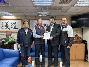 旅台同鄉會理事長林金官等人拜會立委陳雪生爭取小三通全面開放。(圖:立委陳雪生辦公室)