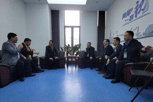 　小三通黃岐航線19日復航，縣長王忠銘接受陸方媒體聯訪，王忠銘希望兩岸友善交流，促進雙方共榮。（圖：縣府）