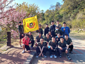 連隊官兵於勝天公園合影。(圖:簡慈儒)