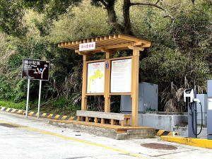 　公車處著手強化北竿地區多座簡易候車亭功能。（圖／文：陳鵬雄）