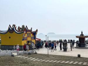 　坂里天后宮小廟成大景點，現在已成遊客入境北竿第1站必訪之處。（圖／文：陳鵬雄）