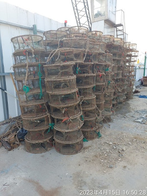 縣府產發處15日在東莒海域清除1770公斤章魚籠及違法網具。(圖:產發處)