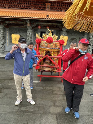 　廟管會奉媽祖娘娘指示，參加大甲鎮瀾宮17日至30日大型遶境活動，昨天上午舉行出宮儀式，媽祖金身前往福澳搭乘「臺馬輪」出發。（圖：馬祖境天后宮）