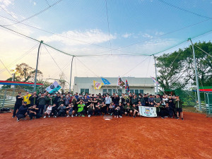 官兵於賽後一同實施合影。(圖:邱致傑)