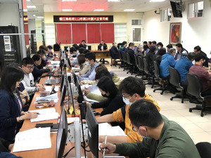 　縣府召開第228次縣務會議暨112年第2次擴大主管月報及公共安全會報。（圖／文：吳嘉榮）