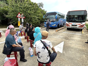 拒絕「行人地獄」!連江監理站19日號召地區運輸單位響應路口停讓安全宣誓大會,期能形塑連江地區優良路口停讓駕駛文化。(圖/文:曹重偉)
