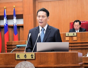 連江縣議會第8屆第1次定期大會正式開議,由縣長王忠銘施政報告暨說明。(圖/文:曹重偉)