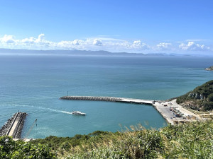 　北竿白沙港不論南堤還是北堤，海床均有深達40多公尺軟弱土層，若要建成深水港恐耗費鉅額經費。（圖／文：陳鵬雄）