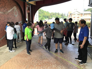 　中正國中小辦理111學年度親職教育及走繩活動，提供互動又有趣的學習。（圖／文：吳嘉榮）