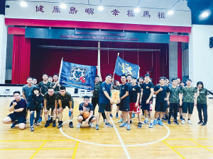 雙方於賽後合影留念。(圖:簡慈儒)
