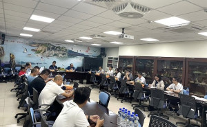 中華民國農會總幹事張永成領軍率各直轄市及縣(市)等20家二級農會總幹事抵達馬祖召開直轄市及縣(市)農會總幹事工作會報第二次會議。(圖:連江縣農會提供)