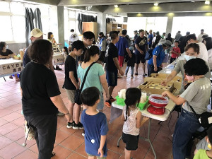 　清梅足馬大健行活力登場，並結合熱鬧市集，鄉親參與十分踴躍。（圖／文：吳嘉榮）