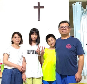 　東引國小應屆畢業生洪忠庭，8月下旬將前往高雄中正國防幹部預校國中部就讀。小學畢業即進入軍校，洪忠庭是東引第一人，也可能是馬祖首見。（圖／文：陳其敏）