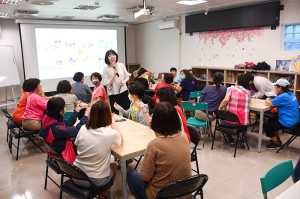 　馬祖理想女子陪審團正式成立，說明會錄取24位團員， 2日起展開密集課程，邀請邵筱潔主講《退休引導－退休實踐的多元宇宙》。（圖／文：曹重偉）