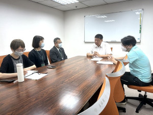 立委陳雪生7日邀集民航局協商高雄-馬祖航線,要求華信3架ATR到位後優先試辦包機任務。(圖:立委陳雪生辦公室)