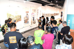 　馬祖旅台藝術家聯展粉墨登場，創會長陳合成、會長周碧玉、曹松清、鄭愛華、曹賽娥、林國勇、陳品言、江善峰都返馬參加開幕式。（圖／文：曹重偉）