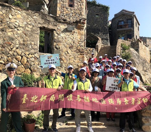 　臺北郵局落實關懷離島偏鄉獨居長者，日前會同衛福局長照科前往南竿鄉津沙村舉辦112年馬祖地區關懷獨居長者公益活動。（圖：連江縣衛福局）