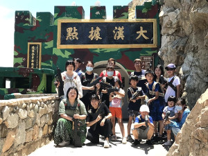 　鐳戰生存遊戲體驗展開火熱對抗，刺激又好玩的體育運動大受歡迎。（圖／文：吳嘉榮）