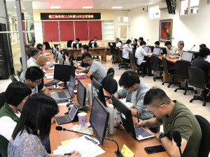 　縣府召開第14次主管週報，進行各單位業務報告，說明各項工作推動情況。（圖／文：吳嘉榮）