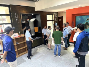 中華郵政將在北竿坂里遊客中心裝設ATM自提機,相關單位日前完成選址會勘。(圖:陳雪生國會辦公室提供)