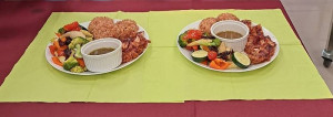 環資局第一屆惜食創意料理比賽鄧慧芬女士(右三)榮獲首席廚師獎。(圖:環資局提供)
