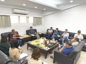 　北竿鄉各界首長民代就鄉內多項重大建設議題召開研商會議，近期將拜會縣府尋求協助。（圖／文：陳鵬雄）