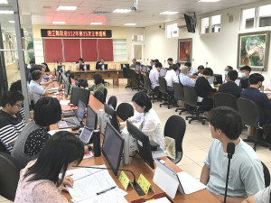 　縣府召開第15次主管週報，進行各單位業務報告，說明各項工作推動情況。（圖／文：吳嘉榮）