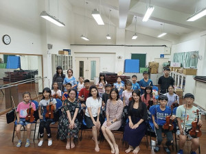 連江縣音樂夏令營再次出發,透過音樂學習與品格教育,讓學生對生命更有熱忱與夢想。(圖:台灣葡萄園社會關懷協會)