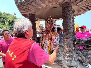 守護台海航行26年,臺馬輪媽祖金身6日回鑾馬港天后宮,廟方、縣府舉辦典禮迎接,感謝媽祖護佑平安。(圖/文:馮紹夫)