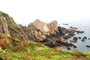 東引三色石是馬祖少見三種不同岩石所組成。(圖:連江縣馬祖地質公園協會)