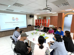　議員周瑞國與陳玉發針對北竿公托招托事宜召開座談會。（圖／文：陳鵬雄）